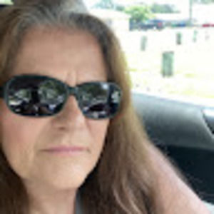 Meet your Posher, Danica